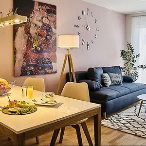 Place Apartment